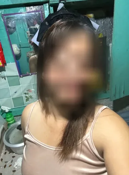 Büsra, 32