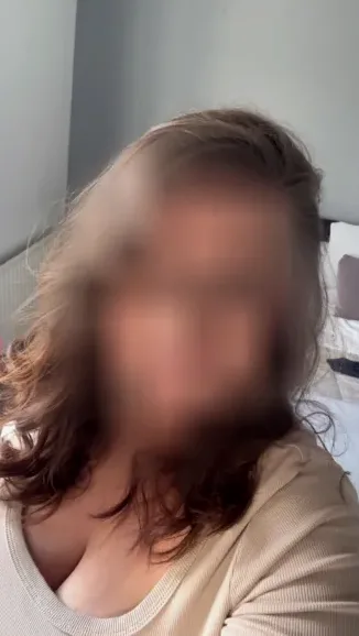 Fiona, 36