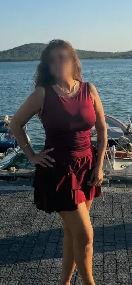 Hannah, 30