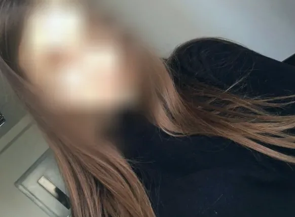 Isabell, 24