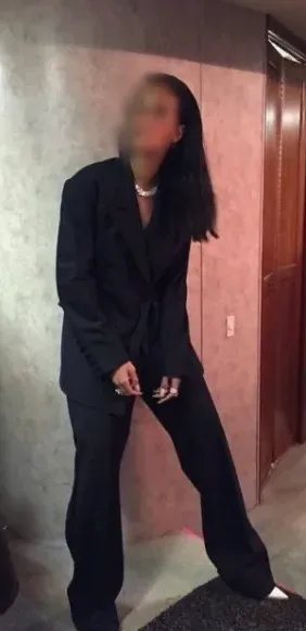 Maren, 23