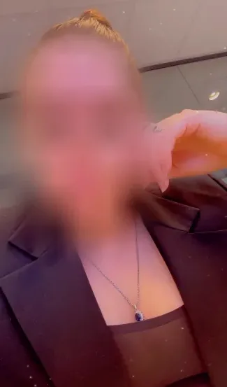 Özlem, 32