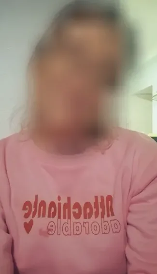 Sandra, 38