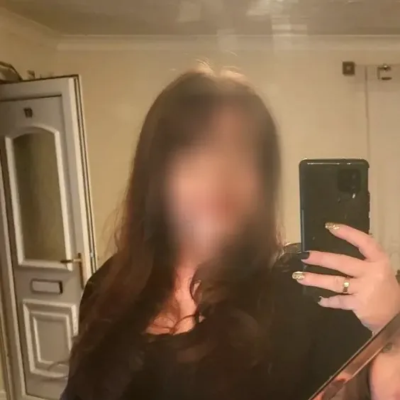Saskia, 36