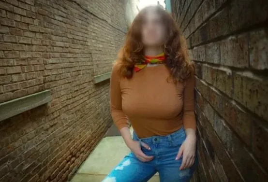 Stefanie, 32