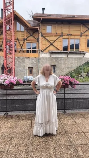 Stefanie, 28